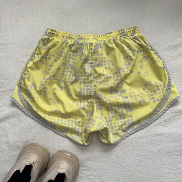 Women's Nike Dri-Fit Tempo Running shorts - Picture 3 of 6